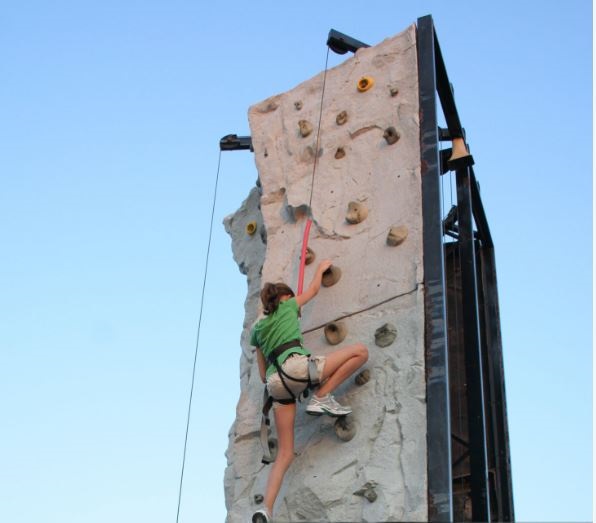 Rock-wall-Photo-4th-July